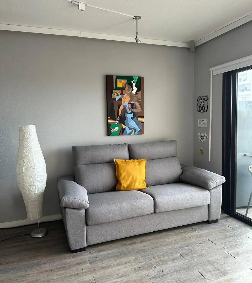 Apto increíble, acogedor, luminoso de ambiente muy relajante con excelentes vistas y servicios/ Amazing apt with sunset lovely views Costa Adeje  0*, Costa Adeje (Tenerife)